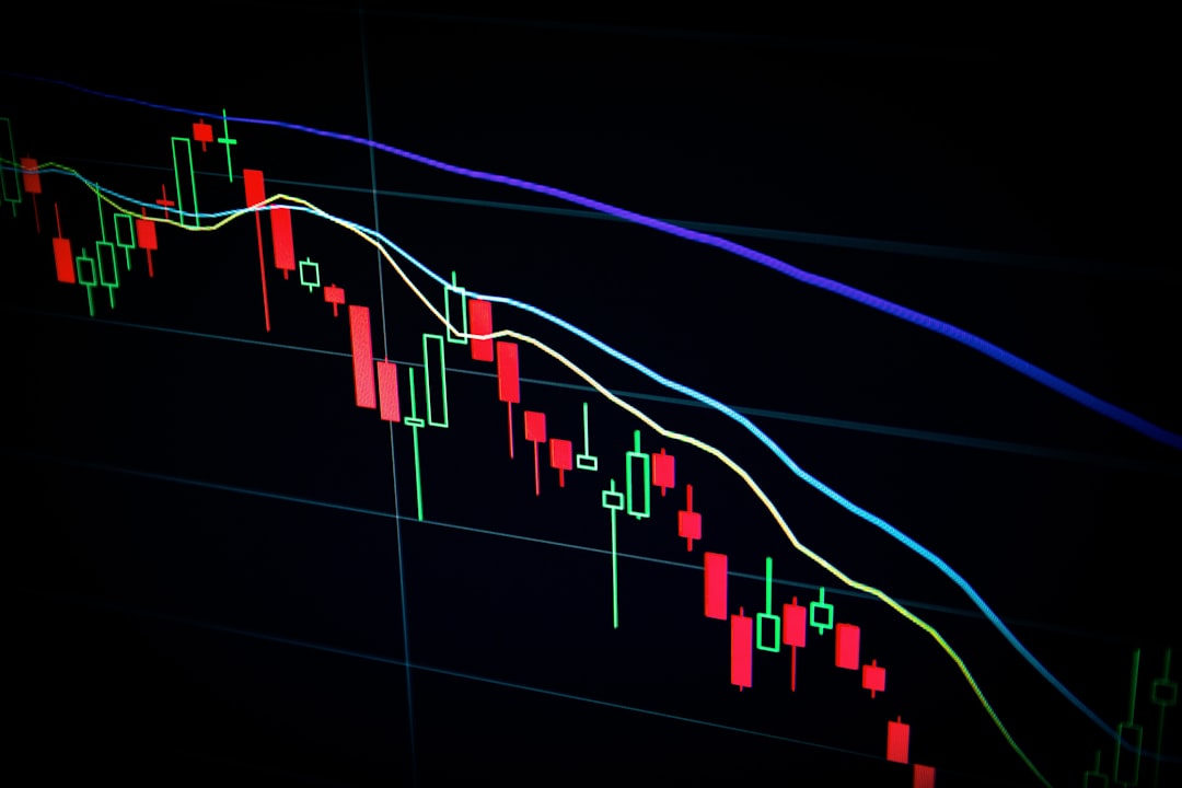 Forex trader setting stop loss order on trading platform chart